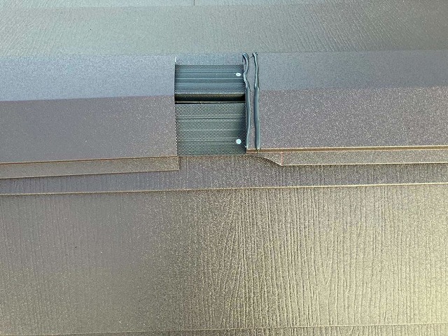 棟板金の取り付け